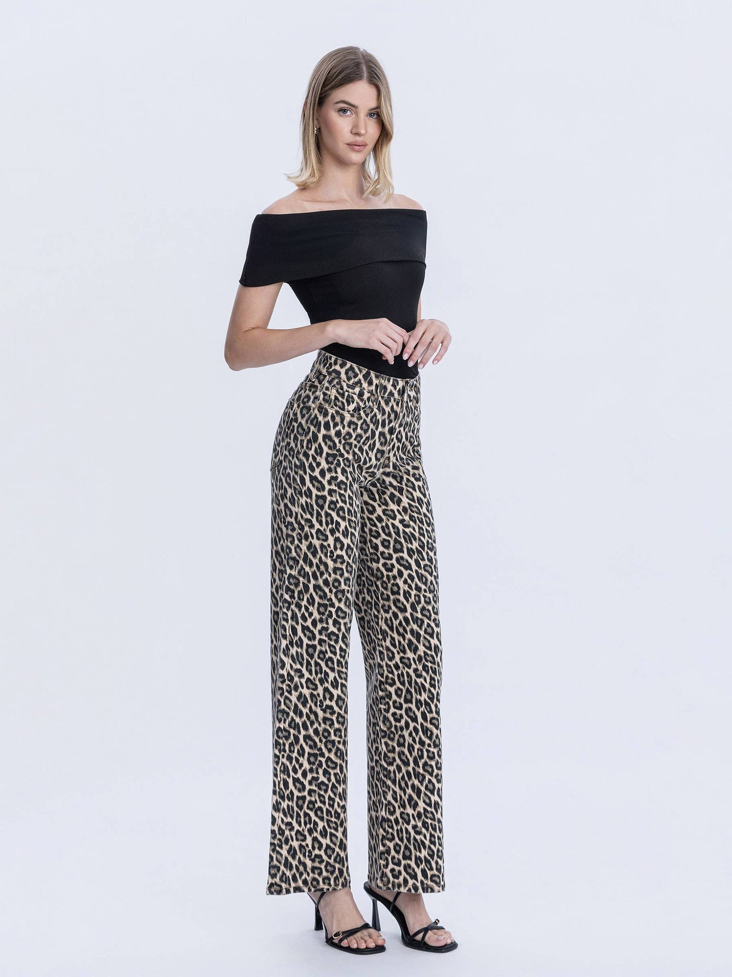 VEVRET HIGH RISE LEOPARD PRINT WIDE LEG JEANS