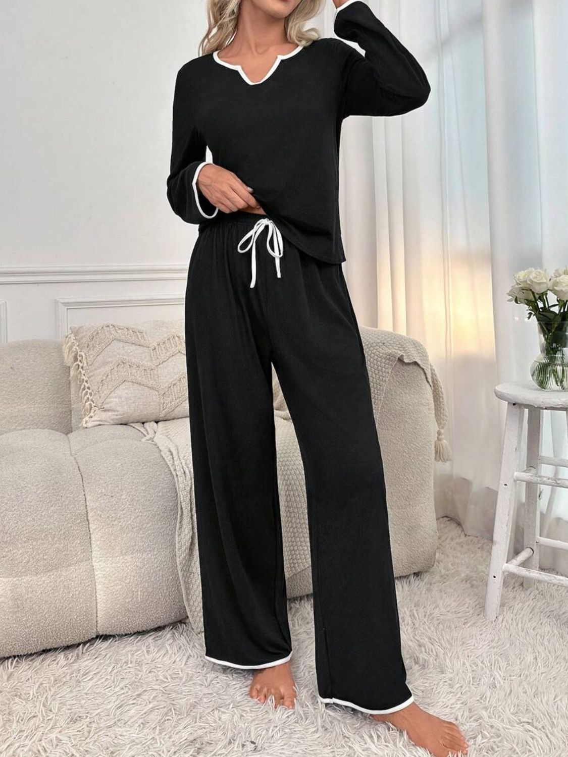 Contrast Trim Notched Long Sleeve Top