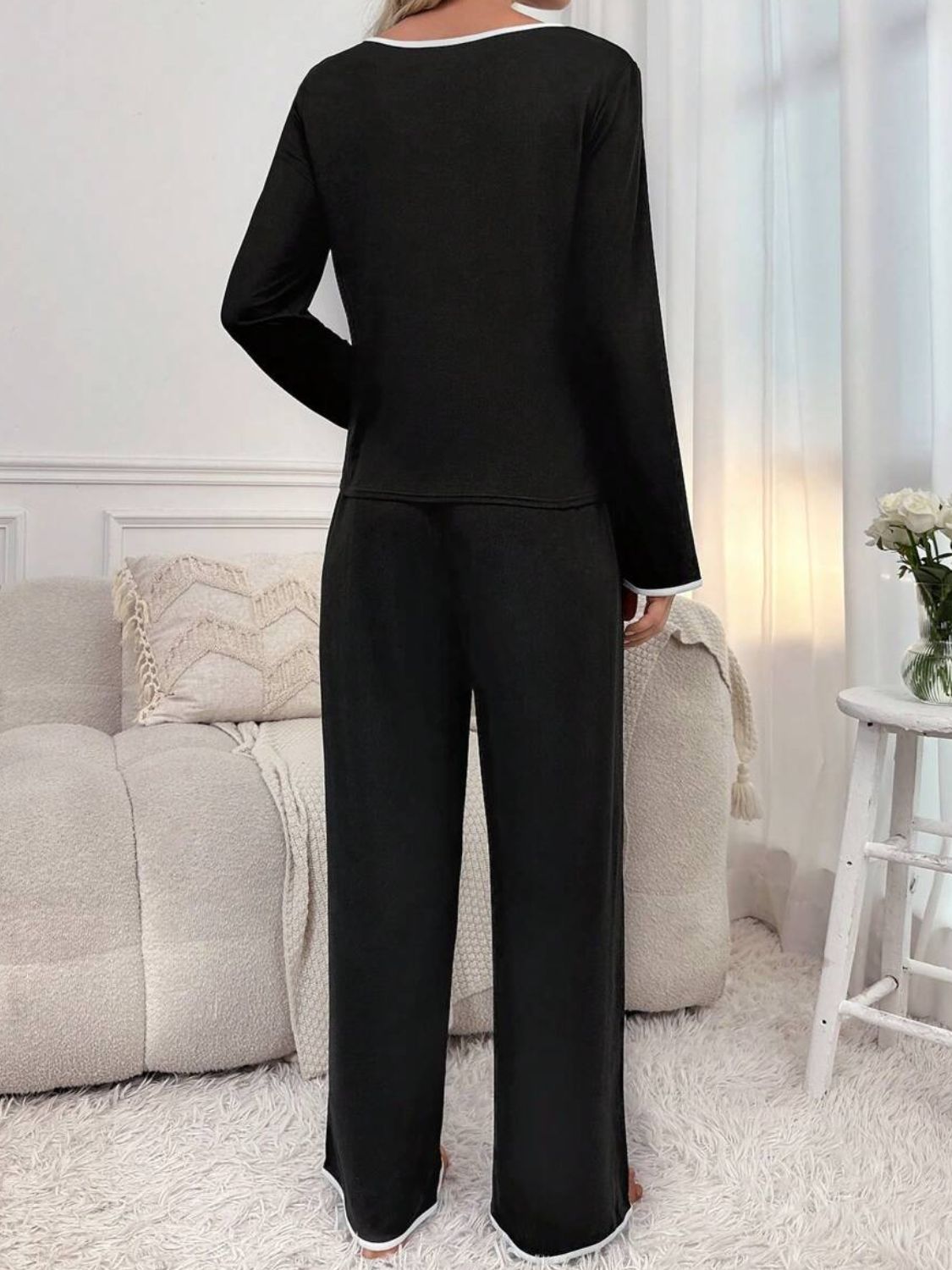 Contrast Trim Notched Long Sleeve Top